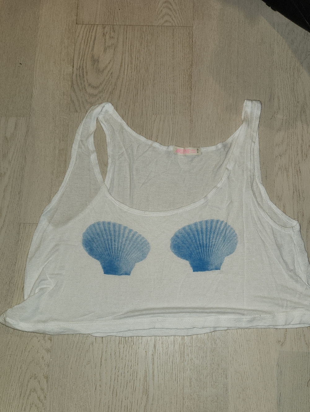 Ardene White Cropped Tank with Blue Shells
